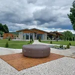 Megalith Dağ evi *
