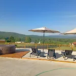 Megalith Dağ evi *