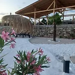 Dağ evi Megalith